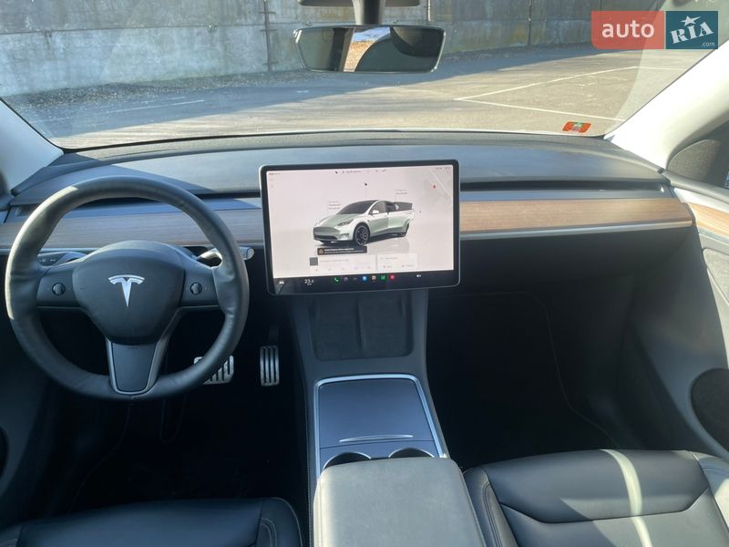 Внедорожник / Кроссовер Tesla Model Y 2024 в Ровно