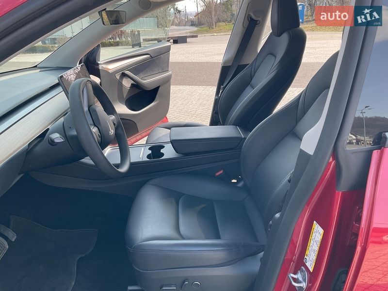 Внедорожник / Кроссовер Tesla Model Y 2023 в Львове фото 10 Внедорожник / Кроссовер Tesla Model Y 2023 в Львове