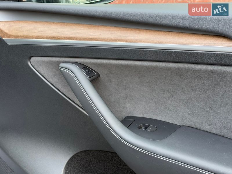 Внедорожник / Кроссовер Tesla Model Y 2024 в Одессе фото 49 Внедорожник / Кроссовер Tesla Model Y 2024 в Одессе