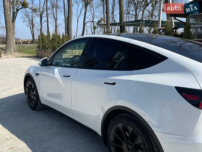 Tesla Model Y 2022 Tesla Model Y 2022