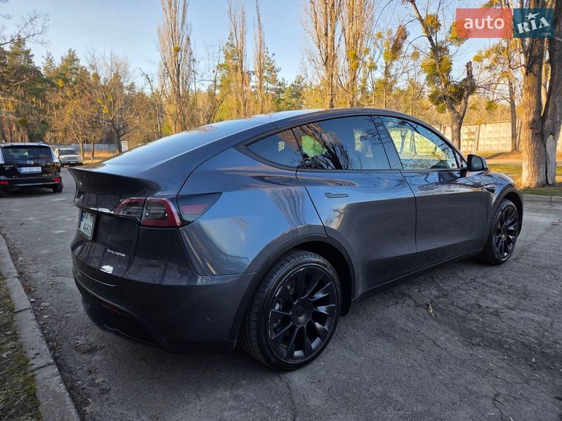 Внедорожник / Кроссовер Tesla Model Y 2022 в Киеве