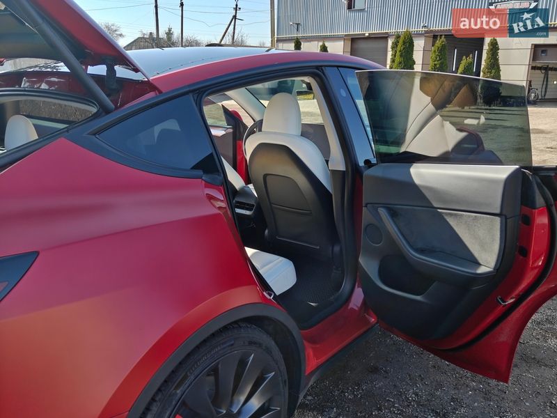 Внедорожник / Кроссовер Tesla Model Y 2023 в Лозовой