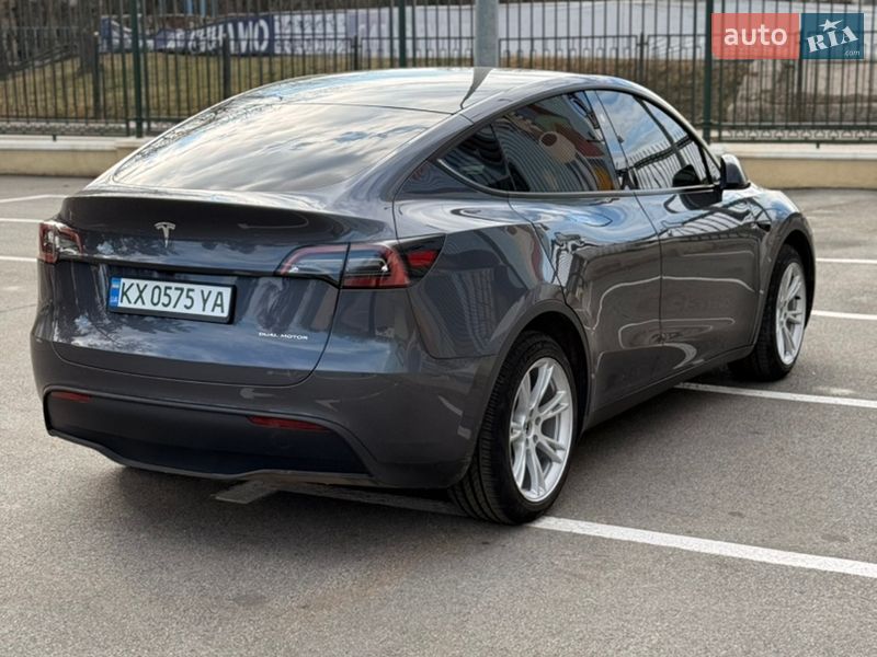 Внедорожник / Кроссовер Tesla Model Y 2023 в Харькове