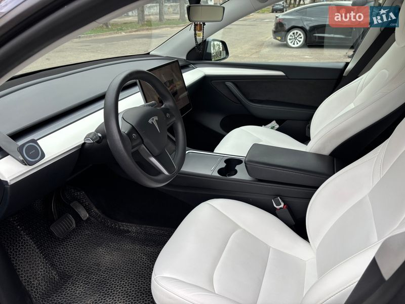 Внедорожник / Кроссовер Tesla Model Y 2023 в Николаеве