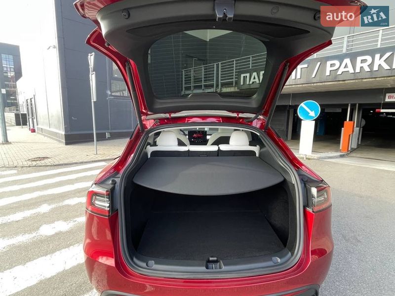 Внедорожник / Кроссовер Tesla Model Y 2024 в Киеве фото 5 Внедорожник / Кроссовер Tesla Model Y 2024 в Киеве