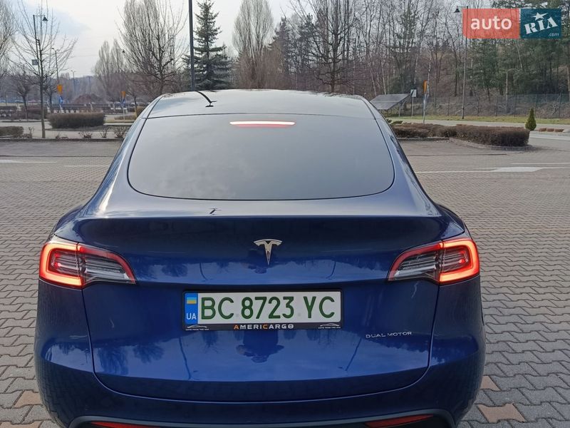 Внедорожник / Кроссовер Tesla Model Y 2021 в Киеве