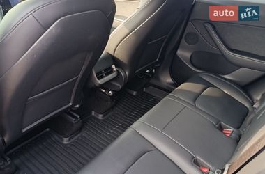 Внедорожник / Кроссовер Tesla Model Y 2021 в Киеве