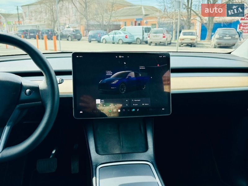 Внедорожник / Кроссовер Tesla Model Y 2023 в Новомосковске