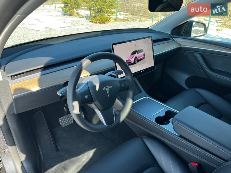 Внедорожник / Кроссовер Tesla Model Y 2024 в Львове