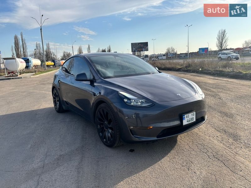 Позашляховик / Кросовер Tesla Model Y 2023 в Дніпрі