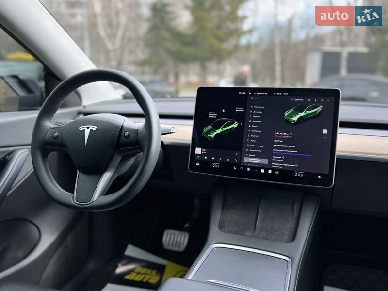 Внедорожник / Кроссовер Tesla Model Y 2021 в Львове