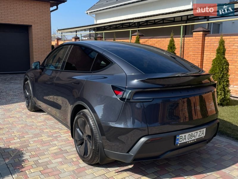 Внедорожник / Кроссовер Tesla Model Y 2025 в Кропивницком