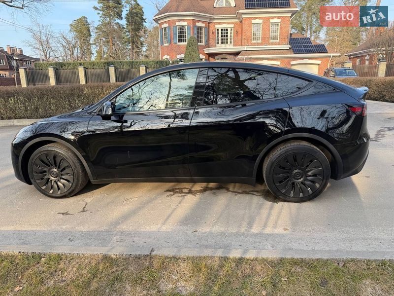 Внедорожник / Кроссовер Tesla Model Y 2023 в Киеве фото 17 Внедорожник / Кроссовер Tesla Model Y 2023 в Киеве