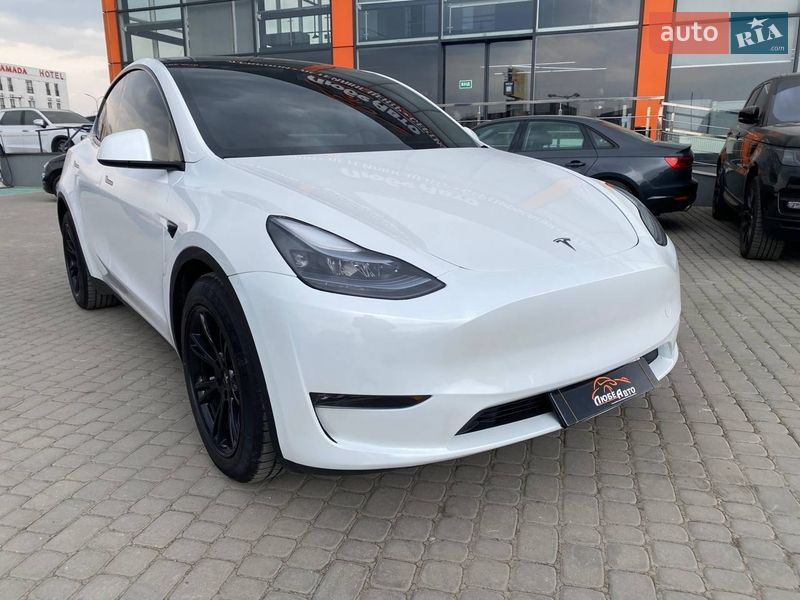 Позашляховик / Кросовер Tesla Model Y 2023 в Львові фото Позашляховик / Кросовер Tesla Model Y 2023 в Львові