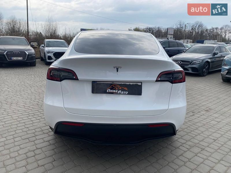 Позашляховик / Кросовер Tesla Model Y 2023 в Львові фото 6 Позашляховик / Кросовер Tesla Model Y 2023 в Львові