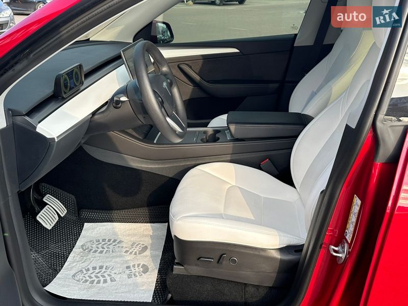 Внедорожник / Кроссовер Tesla Model Y 2023 в Житомире