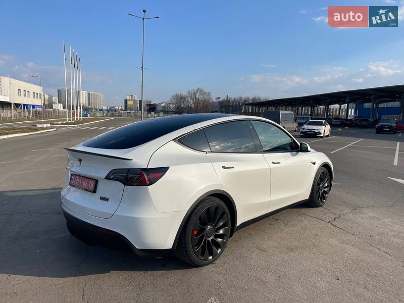 Позашляховик / Кросовер Tesla Model Y 2023 в Києві фото 7 Позашляховик / Кросовер Tesla Model Y 2023 в Києві