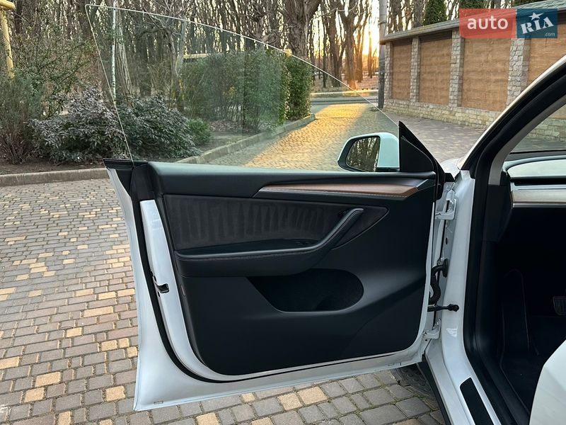 Внедорожник / Кроссовер Tesla Model Y 2023 в Одессе фото 9 Внедорожник / Кроссовер Tesla Model Y 2023 в Одессе