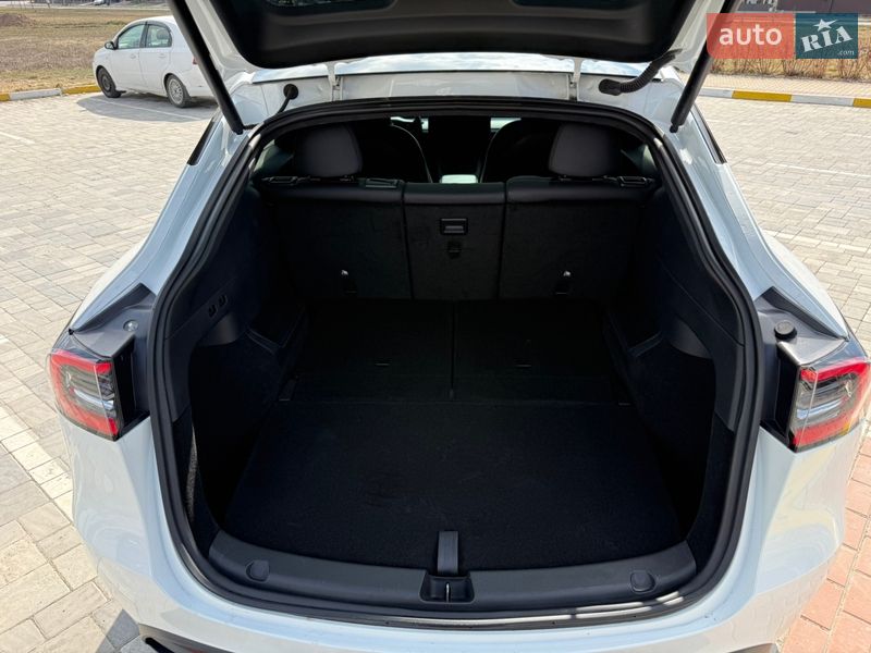 Внедорожник / Кроссовер Tesla Model Y 2023 в Киеве фото 18 Внедорожник / Кроссовер Tesla Model Y 2023 в Киеве