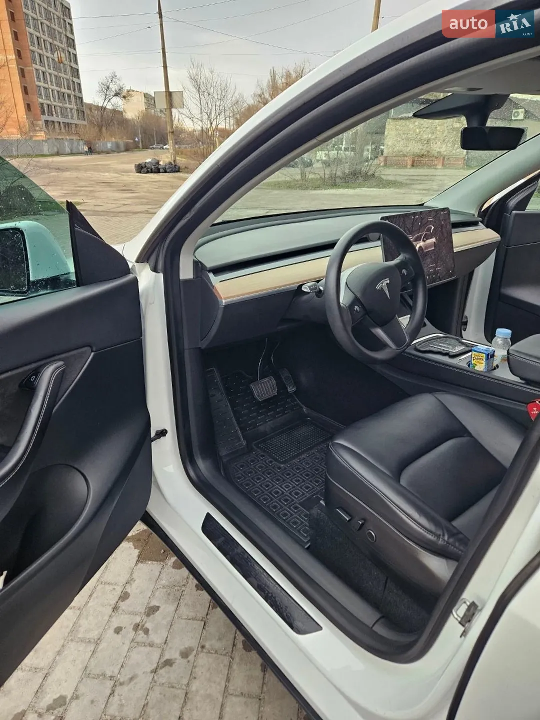 2022 Tesla Model Y - мініатюра 10