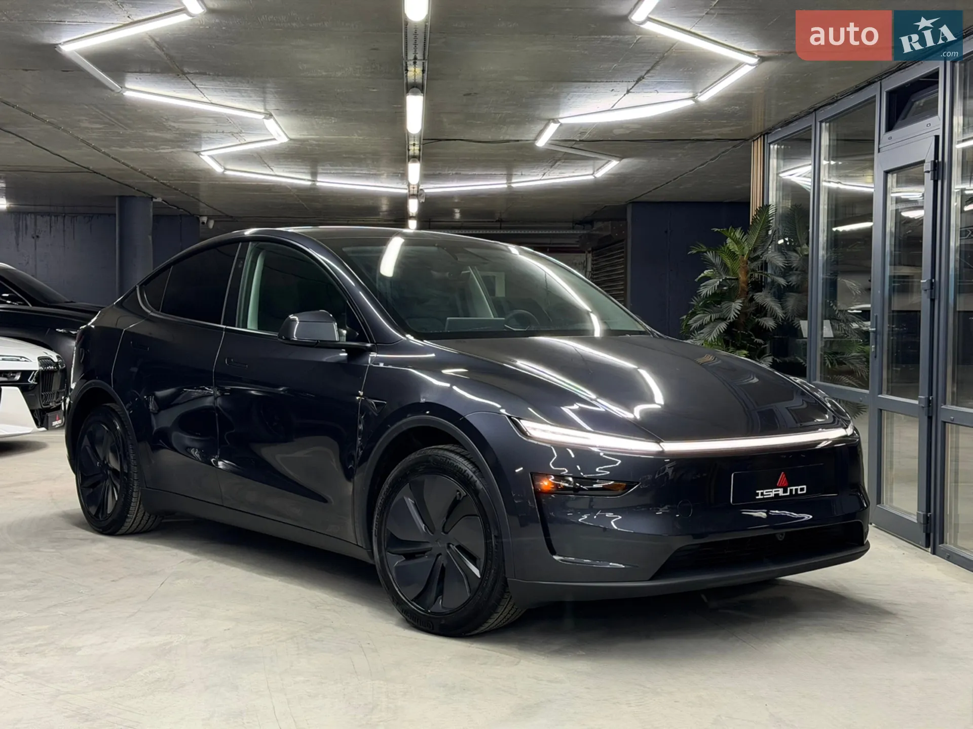 2025 Tesla Model Y - мініатюра 2
