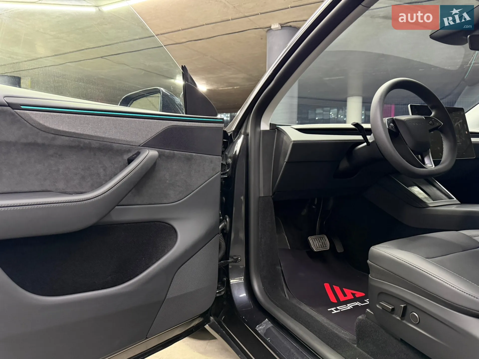 2025 Tesla Model Y - мініатюра 19