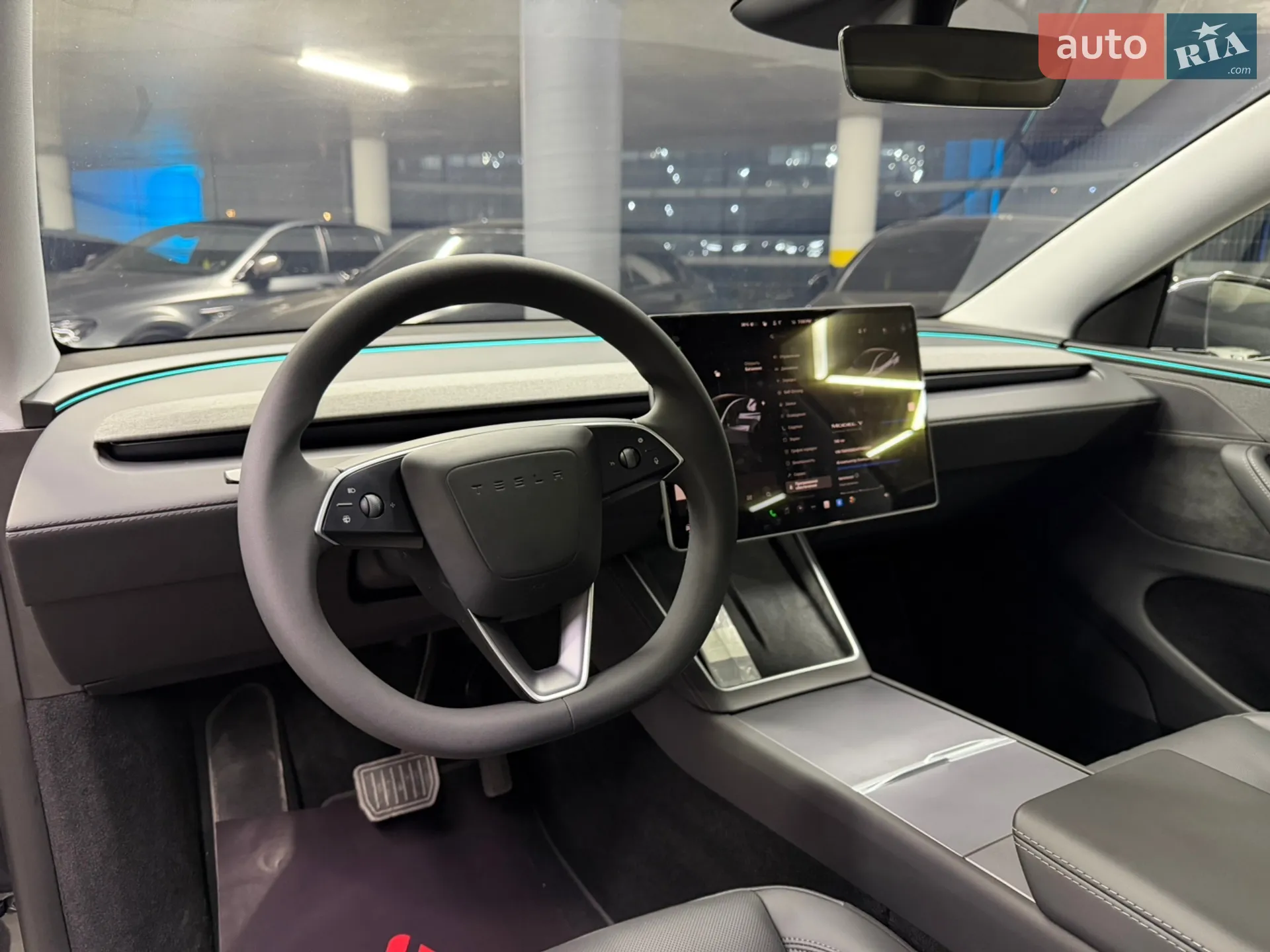 2025 Tesla Model Y - мініатюра 26
