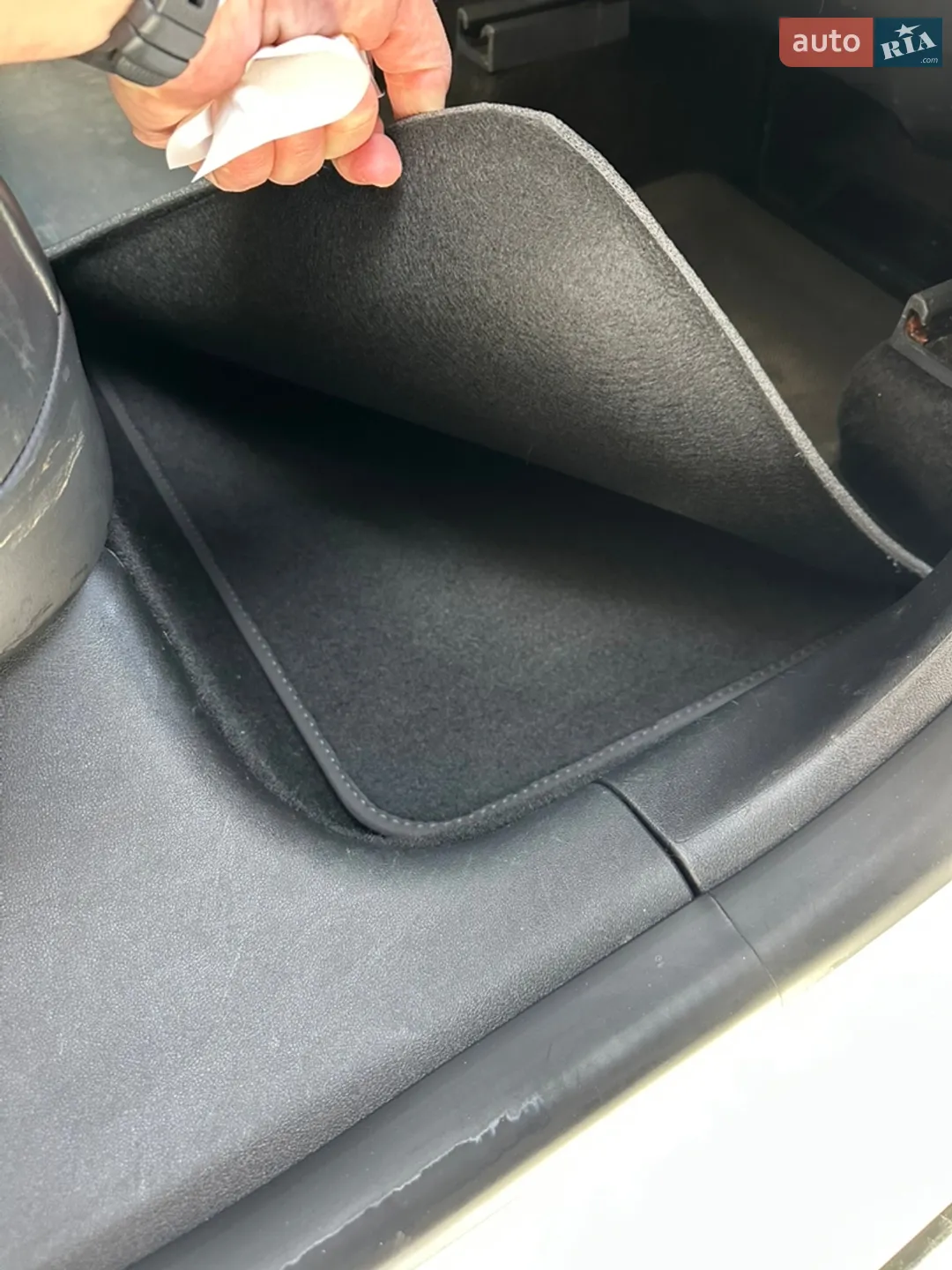 2021 Tesla Model Y - мініатюра 16