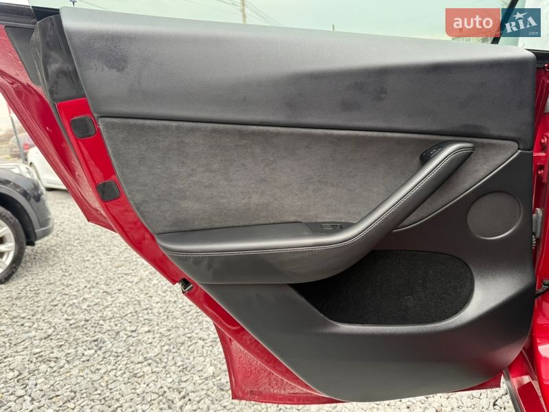 Позашляховик / Кросовер Tesla Model Y 2023 в Стрию фото 12 Позашляховик / Кросовер Tesla Model Y 2023 в Стрию