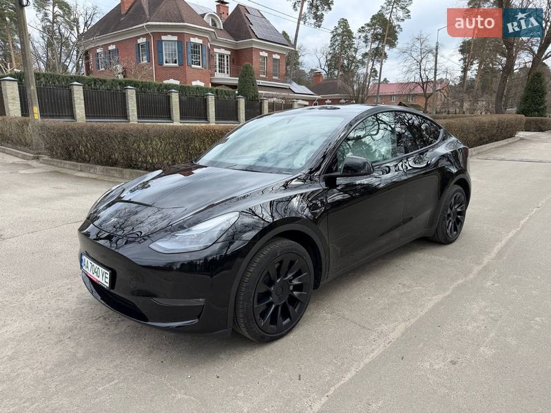 Позашляховик / Кросовер Tesla Model Y 2024 в Києві фото Позашляховик / Кросовер Tesla Model Y 2024 в Києві