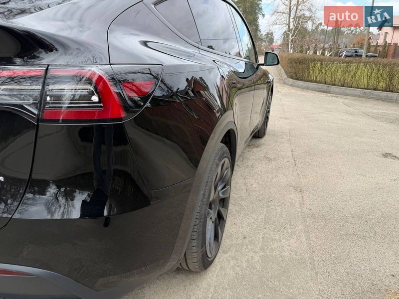 Позашляховик / Кросовер Tesla Model Y 2024 в Києві фото 31 Позашляховик / Кросовер Tesla Model Y 2024 в Києві