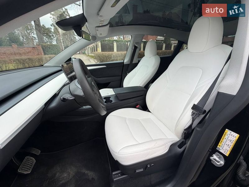 Позашляховик / Кросовер Tesla Model Y 2024 в Києві фото 36 Позашляховик / Кросовер Tesla Model Y 2024 в Києві