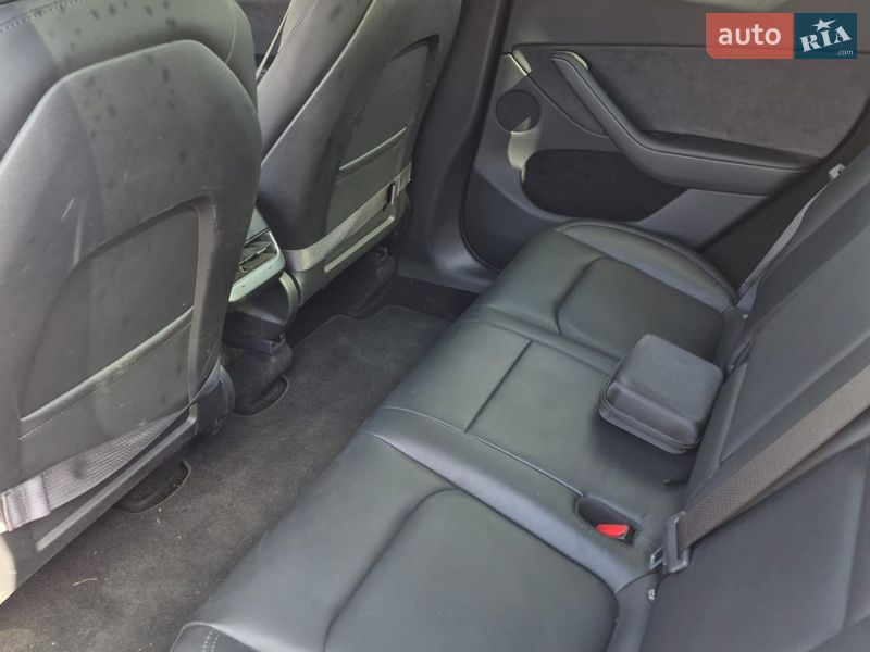 Внедорожник / Кроссовер Tesla Model Y 2024 в Буче