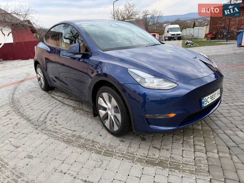 Tesla Model Y 2024 Tesla Model Y 2024