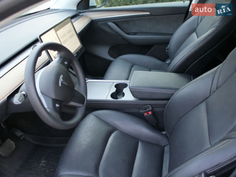 Внедорожник / Кроссовер Tesla Model Y 2024 в Днепре фото 5 Внедорожник / Кроссовер Tesla Model Y 2024 в Днепре