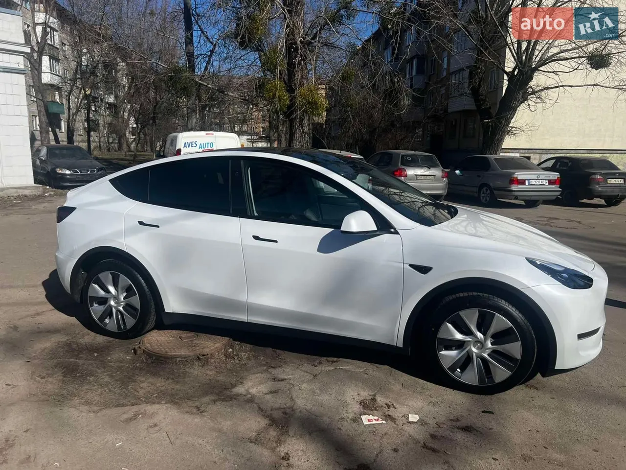 2024 Tesla Model Y - мініатюра 23