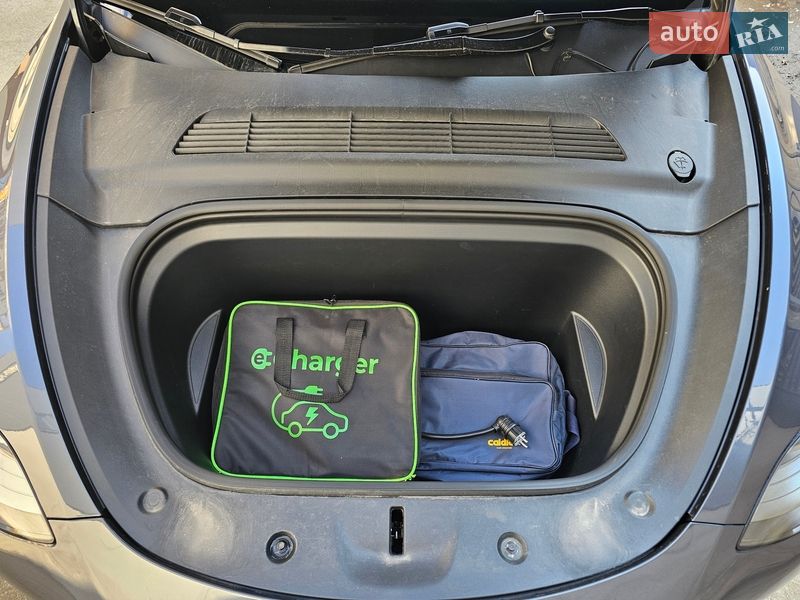 Позашляховик / Кросовер Tesla Model Y 2023 в Києві