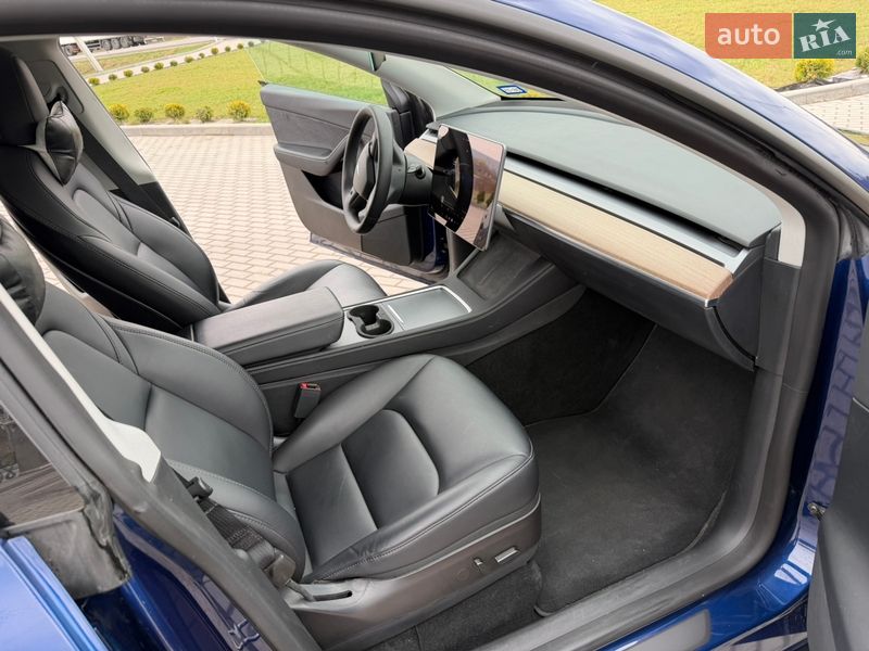 Внедорожник / Кроссовер Tesla Model Y 2022 в Золочеве фото 23 Внедорожник / Кроссовер Tesla Model Y 2022 в Золочеве