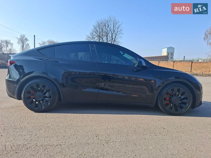 Позашляховик / Кросовер Tesla Model Y 2024 в Хмільнику фото 2 Позашляховик / Кросовер Tesla Model Y 2024 в Хмільнику
