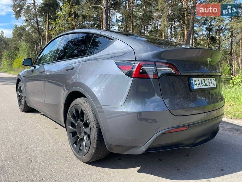 Позашляховик / Кросовер Tesla Model Y 2023 в Києві