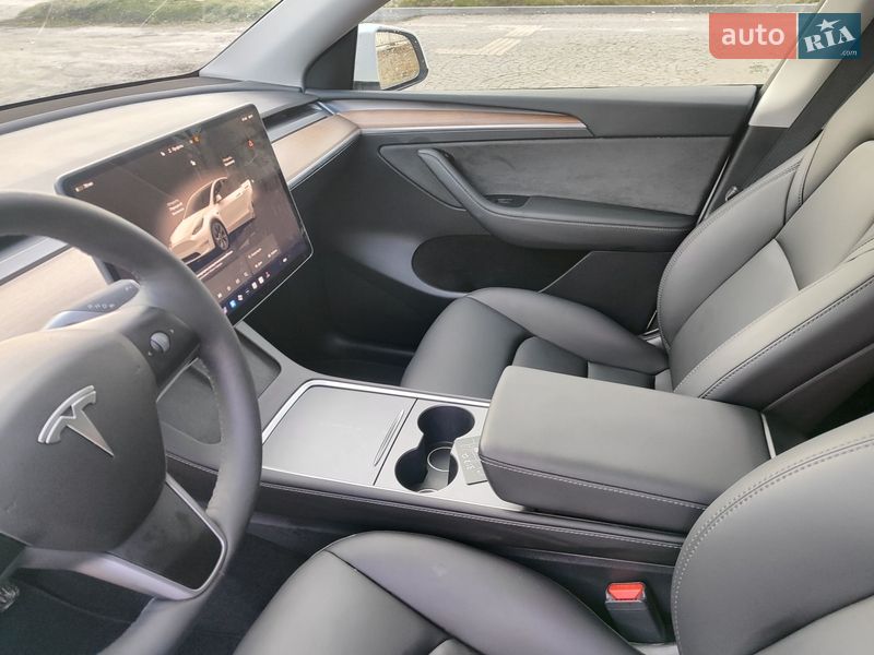 Внедорожник / Кроссовер Tesla Model Y 2024 в Белой Церкви фото 15 Внедорожник / Кроссовер Tesla Model Y 2024 в Белой Церкви