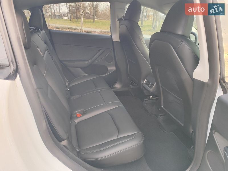 Внедорожник / Кроссовер Tesla Model Y 2024 в Белой Церкви фото 24 Внедорожник / Кроссовер Tesla Model Y 2024 в Белой Церкви