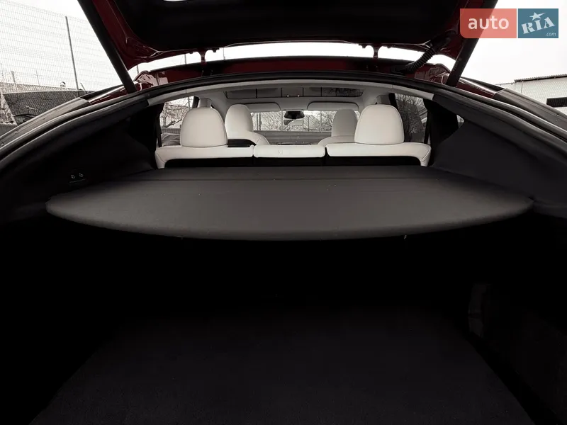 Tesla Model Y 2025 VIN 7SAYGDEE0TF338047 фото оголошення 8 з 55
