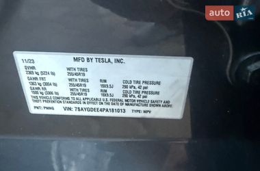 Внедорожник / Кроссовер Tesla Model Y 2023 в Киеве