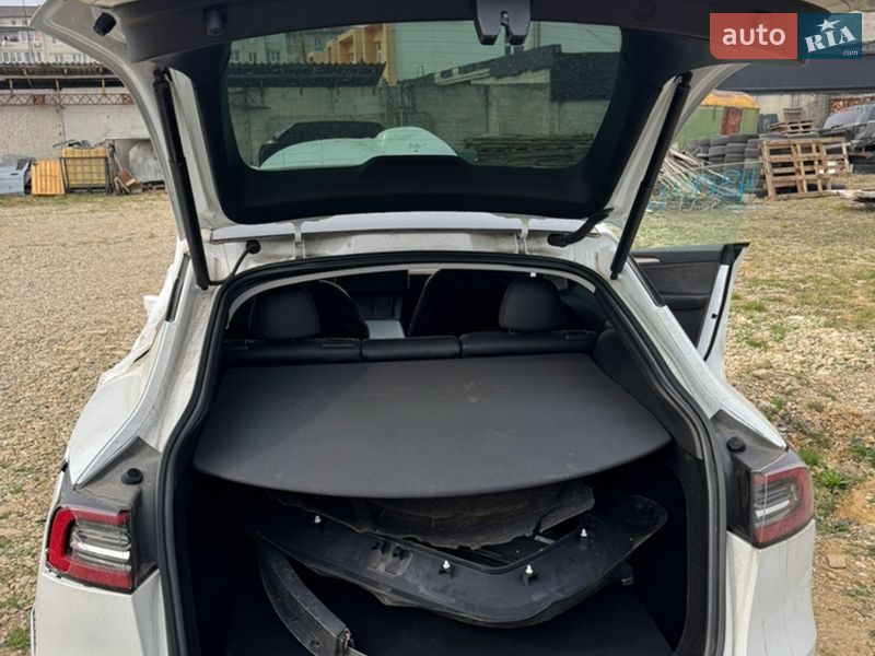 Позашляховик / Кросовер Tesla Model Y 2023 в Самборі фото 25 Позашляховик / Кросовер Tesla Model Y 2023 в Самборі