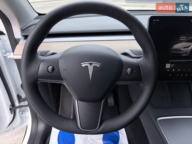 Позашляховик / Кросовер Tesla Model Y 2023 в Києві фото 11 Позашляховик / Кросовер Tesla Model Y 2023 в Києві