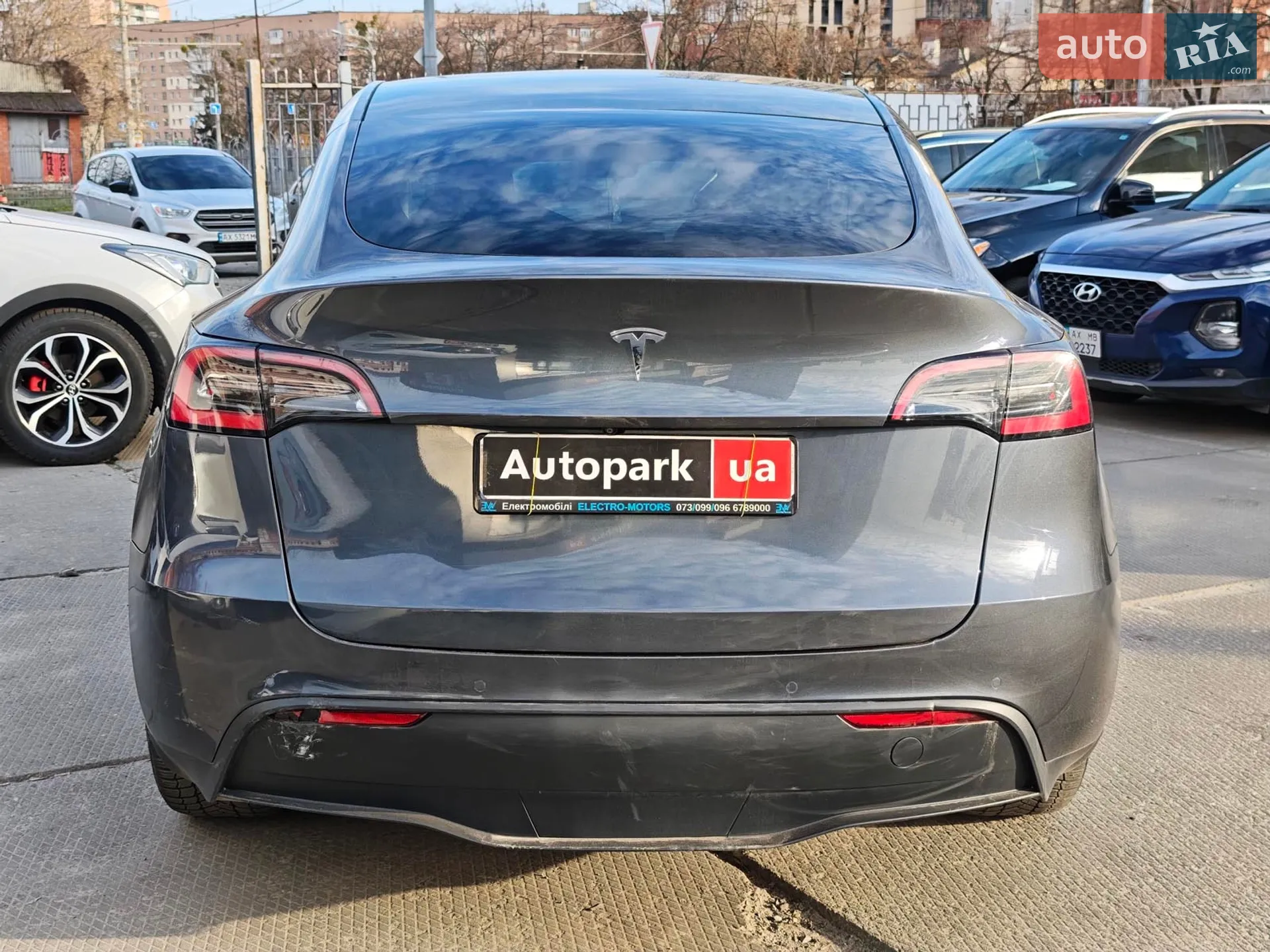 2020 Tesla Model Y - мініатюра 9