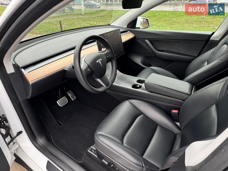 Позашляховик / Кросовер Tesla Model Y 2020 в Дніпрі фото 35 Позашляховик / Кросовер Tesla Model Y 2020 в Дніпрі