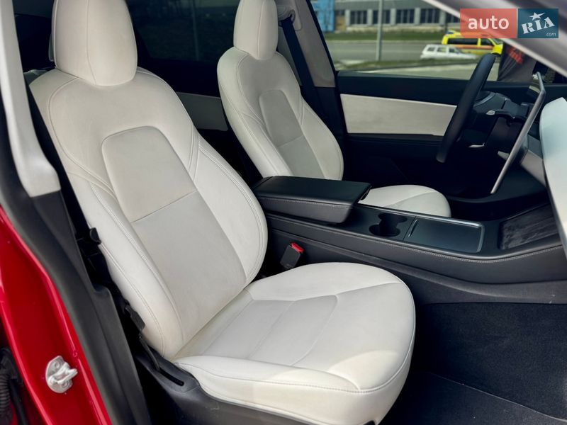 Позашляховик / Кросовер Tesla Model Y 2022 в Харкові фото 17 Позашляховик / Кросовер Tesla Model Y 2022 в Харкові