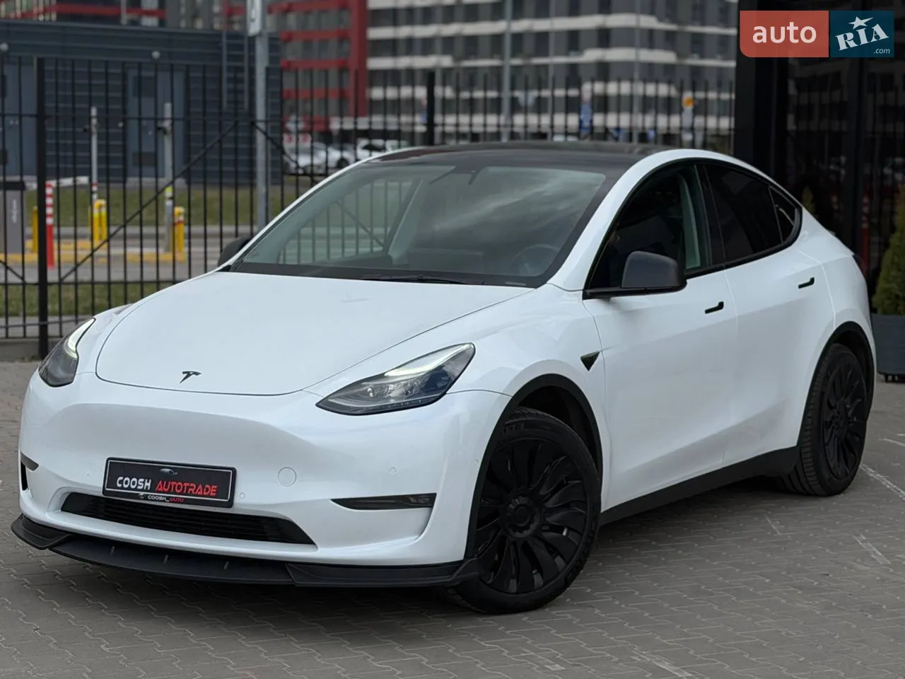 2023 Tesla Model Y - мініатюра 15